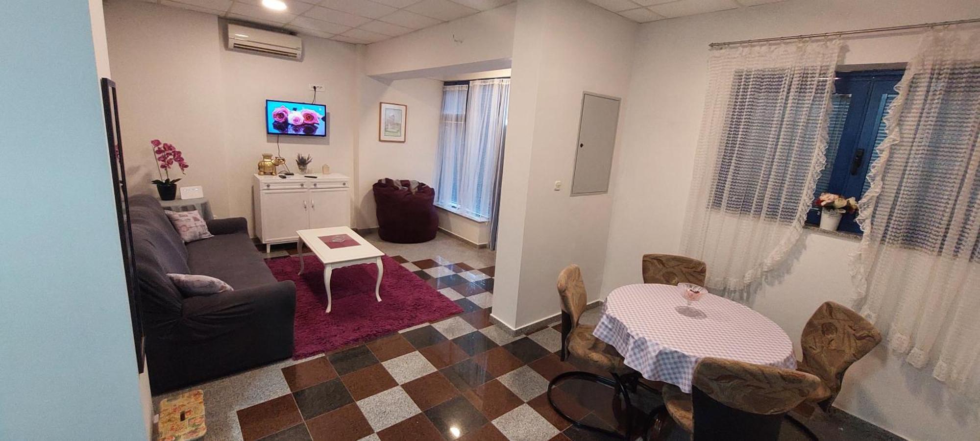 StolacStan Centar U Stocuアパートメント エクステリア 写真
